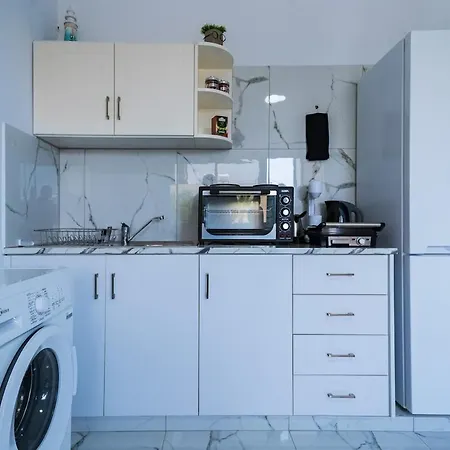 Apartment & Cozy